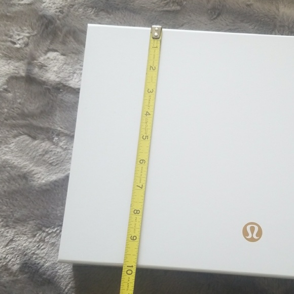 Lulu lemon ONE BOX storage special edition - Picture 8 of 8